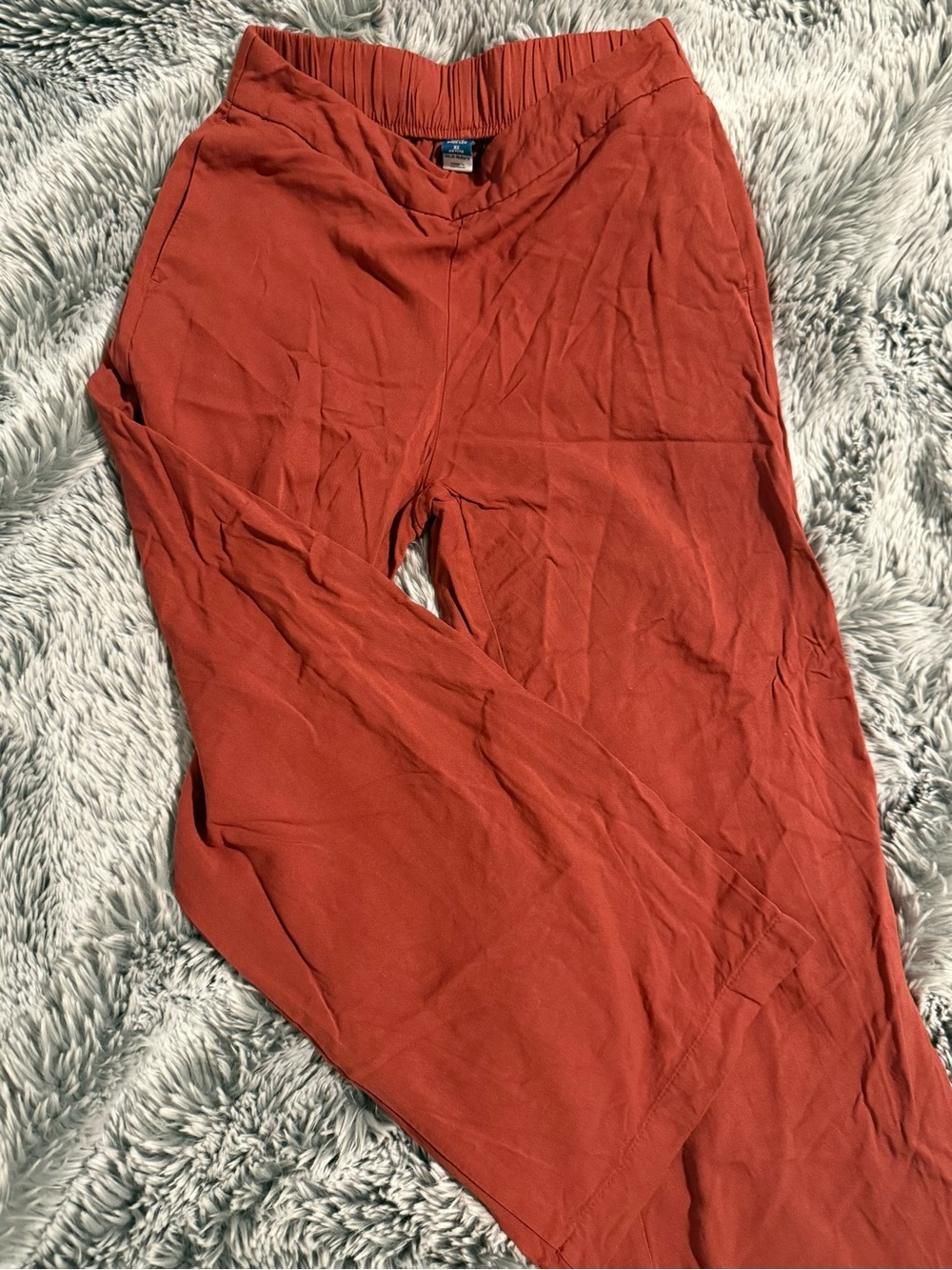 Old Navy High-Rise Pants in Rust